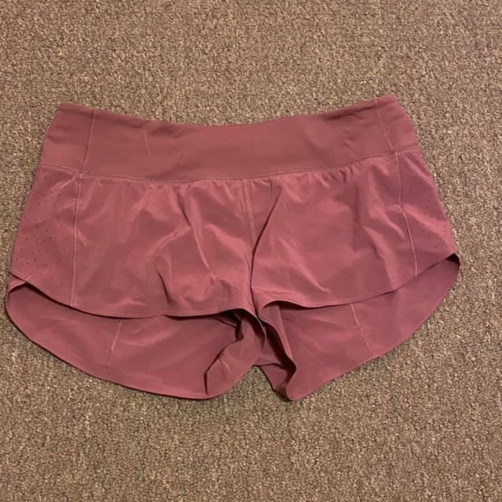 Lululemon 2.5 Speed Up Short NWOT